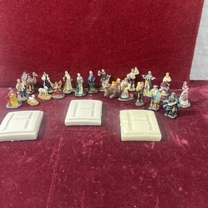 Hawthorn Village 2006 Miniature 1.25" nativities Christmas Ornaments 2 Sets 24 P
